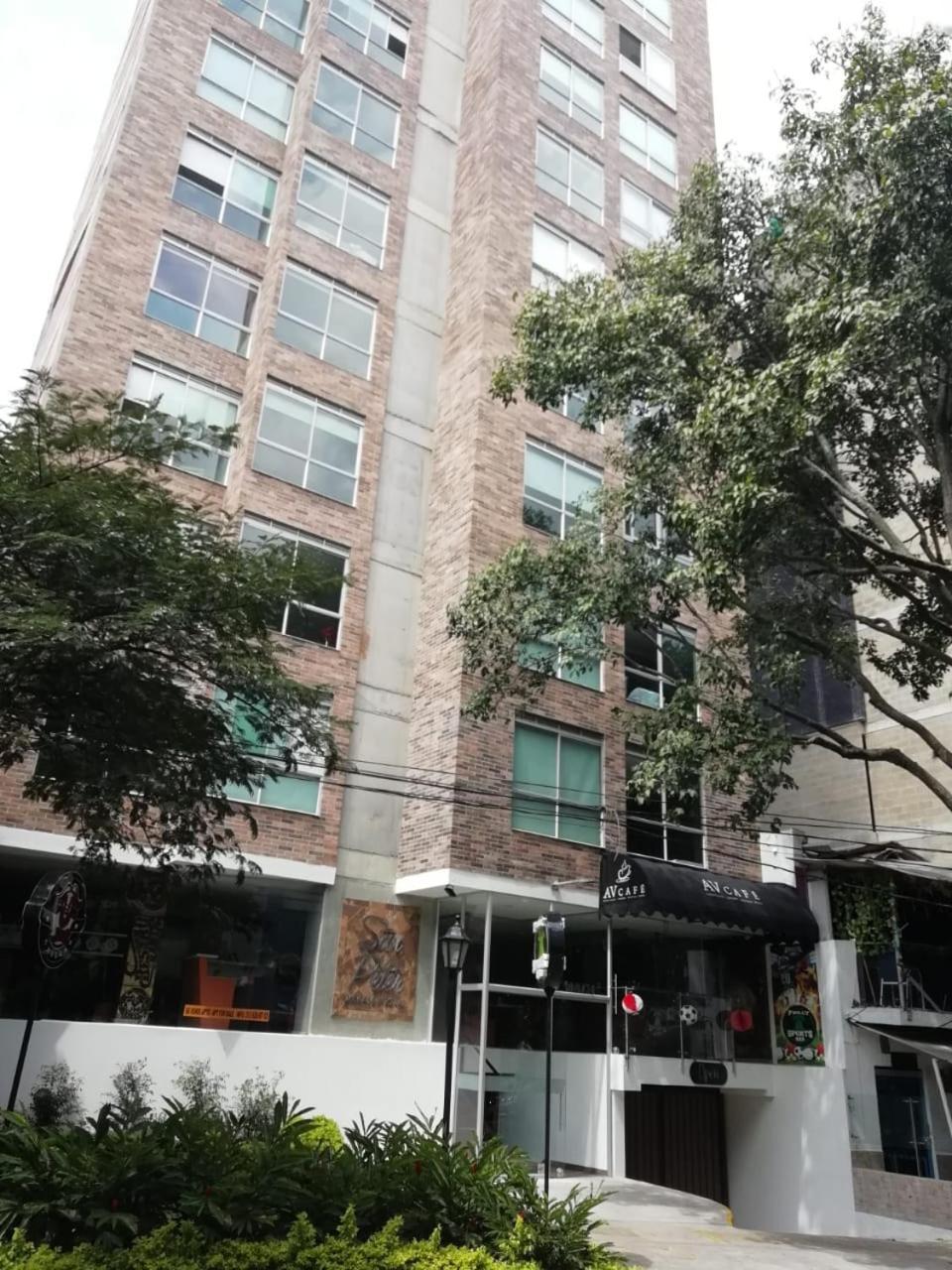 Apartasuite Laureles Cmc เมเดยิน ภายนอก รูปภาพ